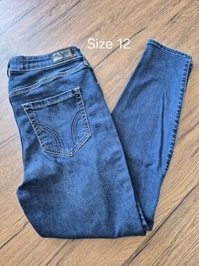 Hollister Women's Skinny Jeans - Dark Blue Denim